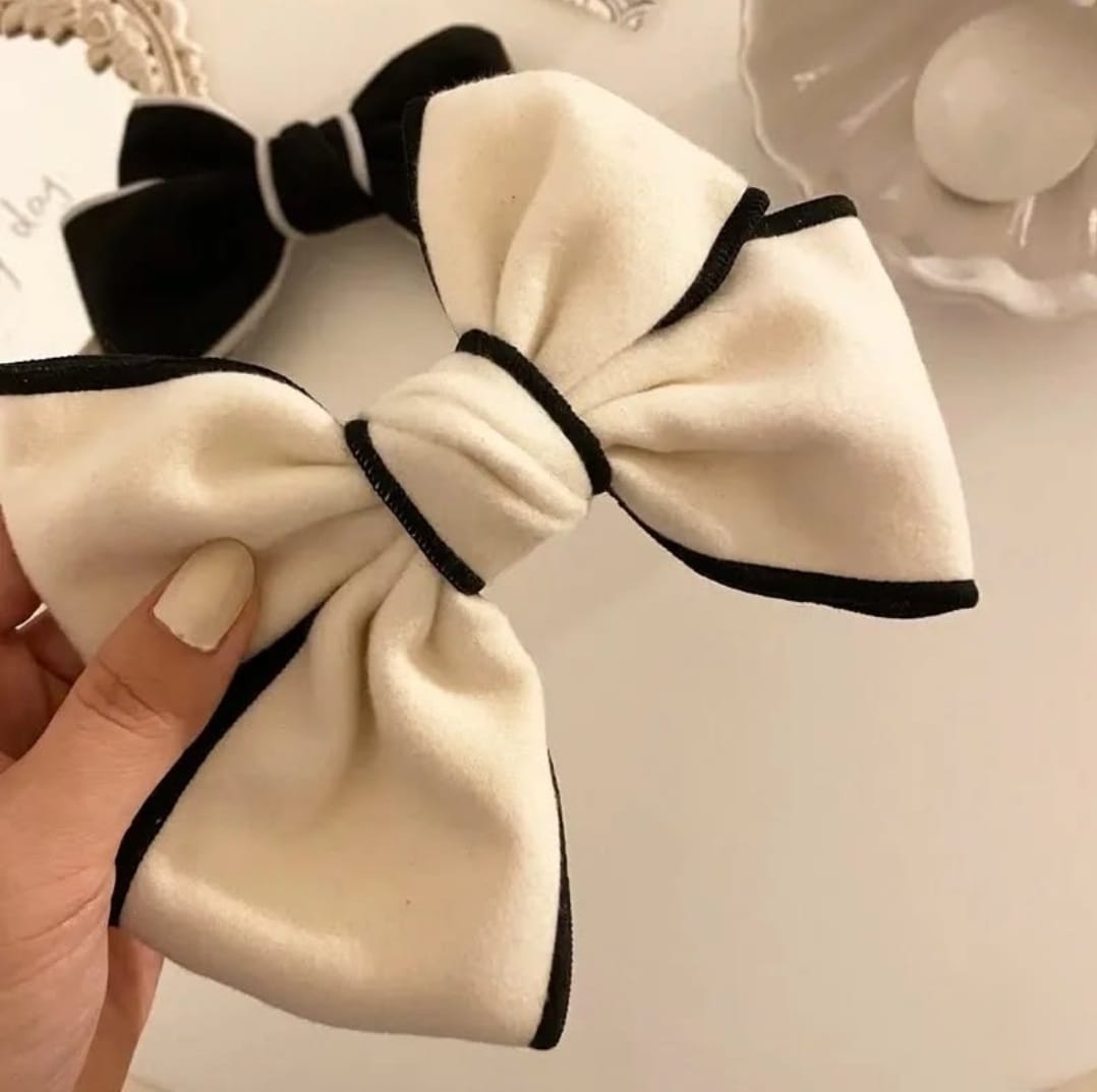 Cashmere Hair Bow Clip ๐